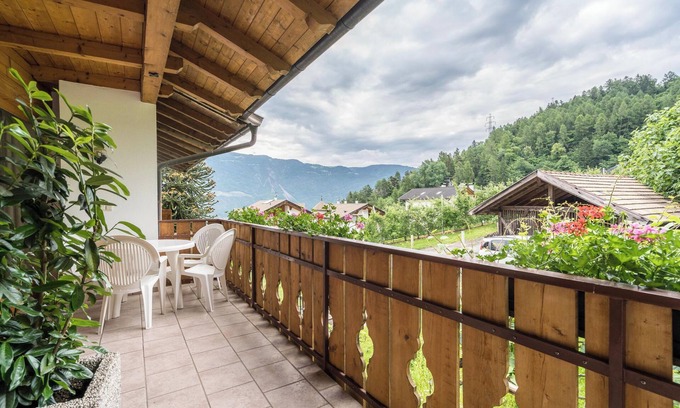 Lana Apartment | Apartment "Ida - Obermösslhof" with Wi-Fi, Terrace & Mountain View