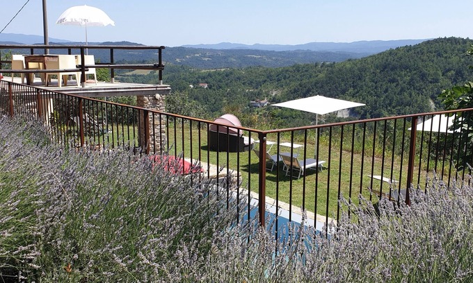 Merana Other | Apartment Il Rosmarino on a lavender farm