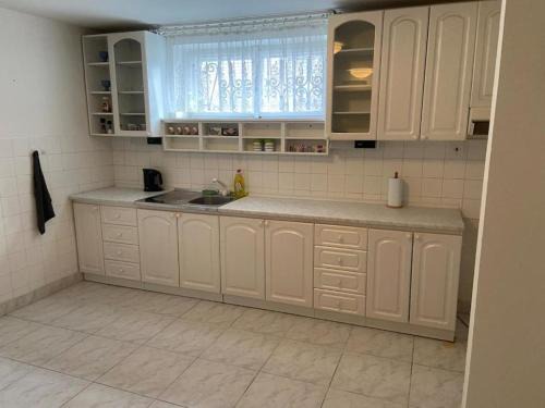 Chocerady Apartment | Apartment in a family home