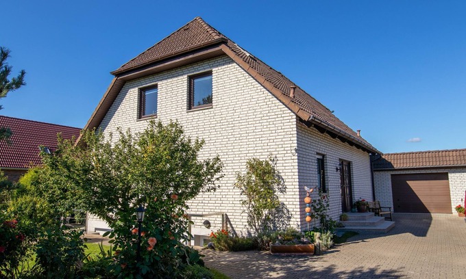 Niepars Apartment | Apartment in a quiet village location - apartment