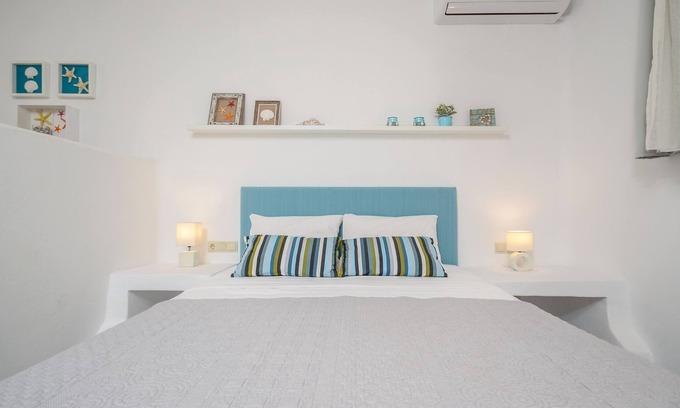 Agia Anna Apartment | Apartment in Ag.Anna area,fully equipped,semi-basement & very quiet environment.
