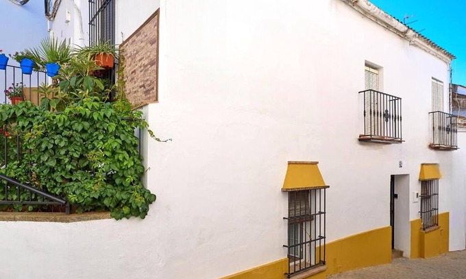Penaflor House | Apartment in Andalusia with Scenic Views