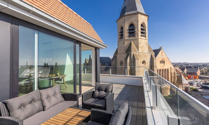 Middelkerke Apartment | Apartment in Belgium near Seafront & Casino