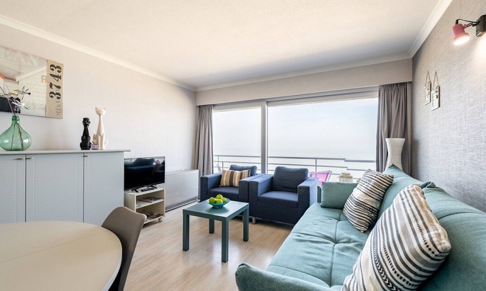 Blankenberge Apartment | Apartment in Blankenberge with Sea Views