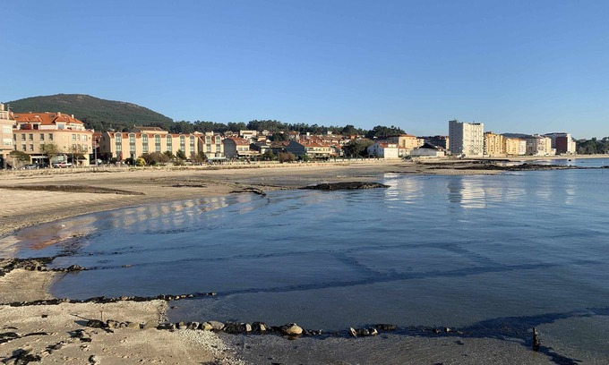 Carril Apartment | Apartment in Carril with terrace and sea views