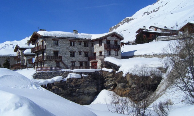 Le Fornet Ski Chalet | Apartment in chalet at the foot of the slopes of Val d'Isère