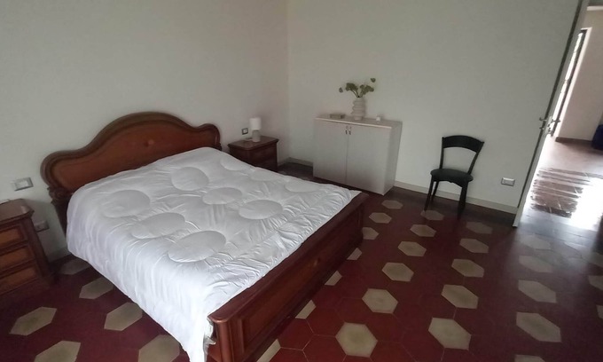 Tradate Apartment | Apartment in downtown Tradate 150MT north railway train station