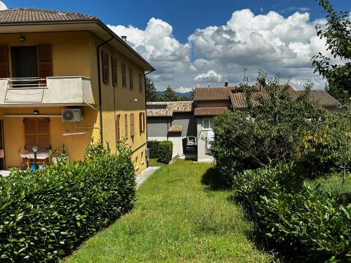 Esanatoglia House | Apartment in Esanatoglia near Apennines Trails
