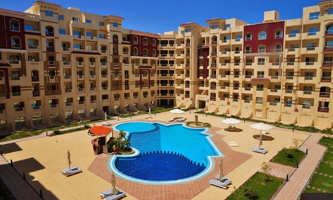 Corniche Road-Dahar Apartment | Apartment in Florenza Khamsin Beach Resort + the beach