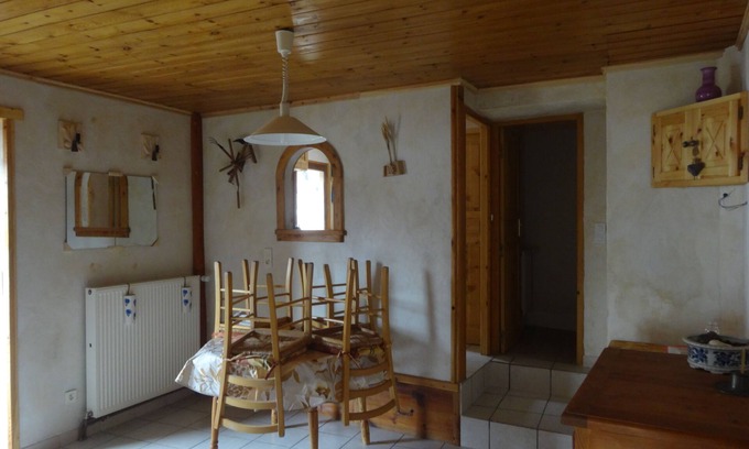 Vallouise-Pelvoux Apartment | Apartment in mountain village 1600 m. In Vallouise.