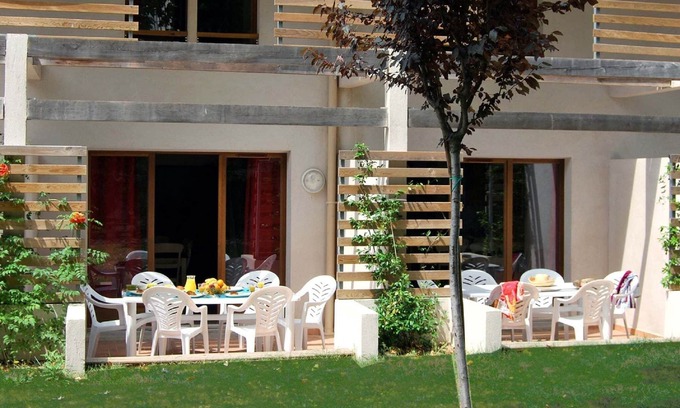 Barjac Apartment | Apartment in France with Spacious Terrace