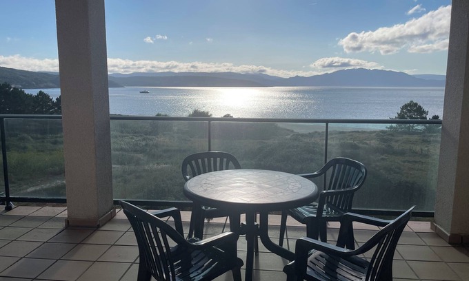 Fisterra Apartment | Apartment in front line of Langosteira Beach