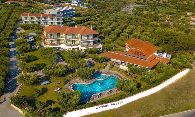 Gerakini Apartment | Apartment in Gerakini with a shared swimming pool
