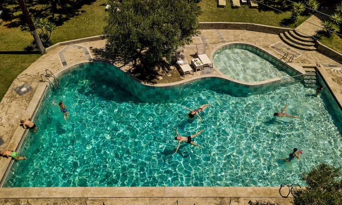 Gerakini Apartment | Apartment in Gerakini with a shared swimming pool