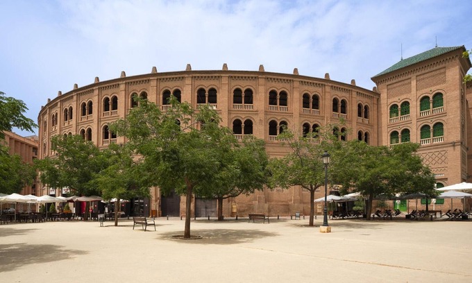 Plaza de Toros-Doctores-San Lazaro Apartment | Apartment in Granada - Comfort and Convenience