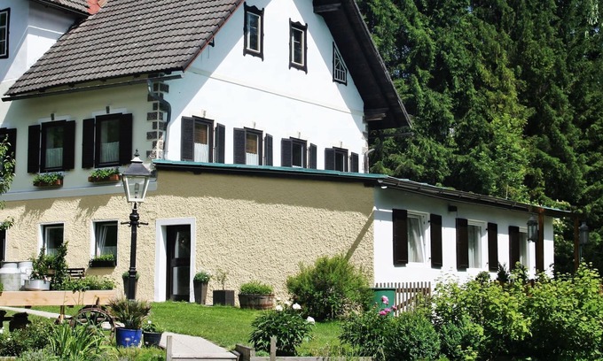 Gitschtal Apartment | Apartment in Hermagor - Pressegger See with pool