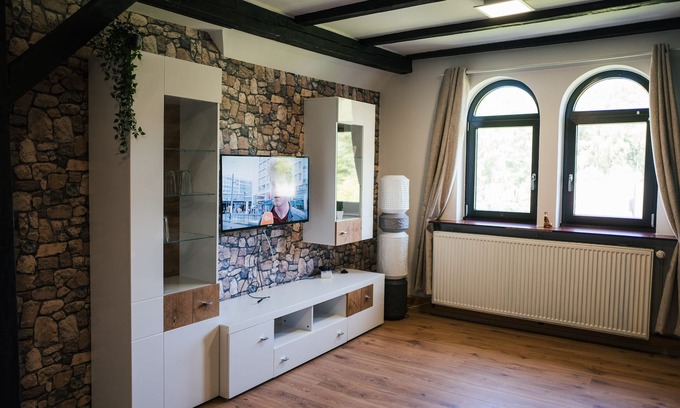 Spittelstein Apartment | Apartment in historical building - old school