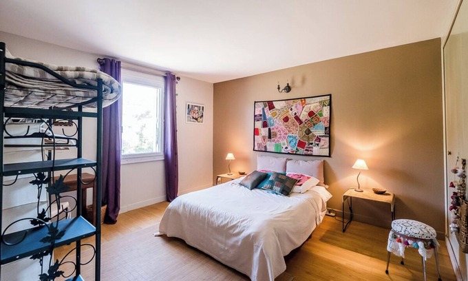 Taillades Apartment | Apartment in individual residence