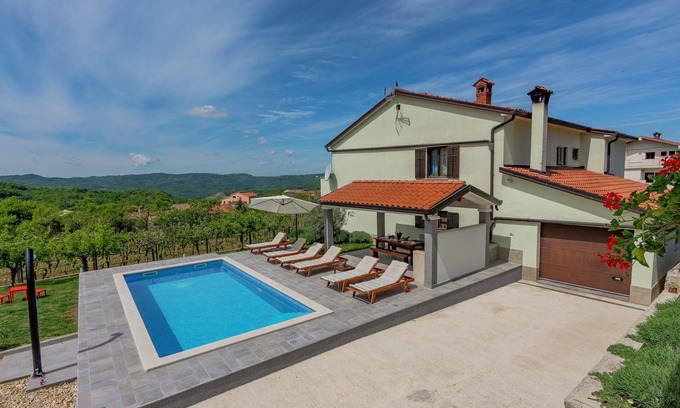 Cerovlje Apartment | Apartment in Istria with Nature Views
