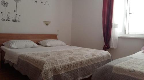 Kustici Apartment | Apartment in Kustici with sea view, terrace, air conditioning, WiFi (3597-4)