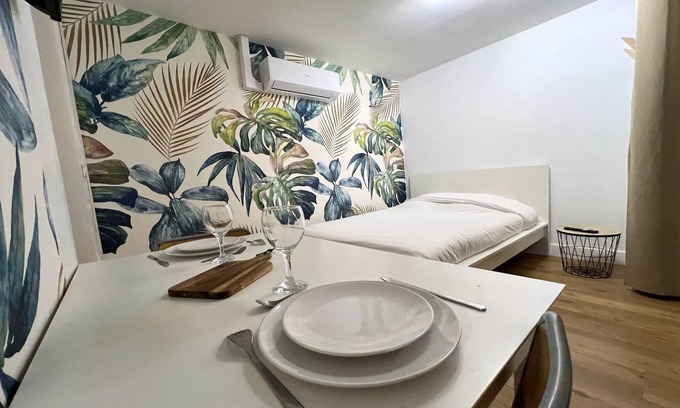 Liberation House | Apartment in Le Mans near Old Town