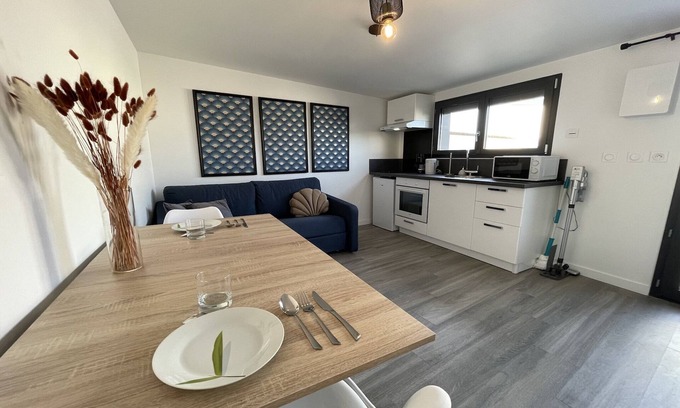 Le Mans House | Apartment in Le Mans with Private Parking