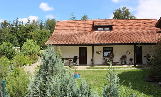 Luetow Apartment | Apartment in Lütow with Barbecue