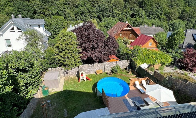 Hinterhainbach Apartment | Apartment in Mauerbach near Vienna with pool