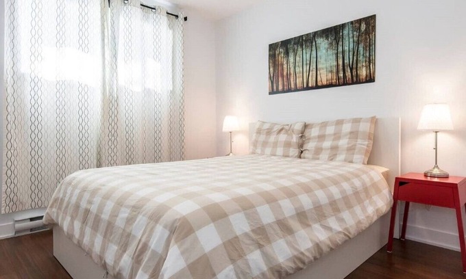 Lafleche House | Apartment in Montreal for rent