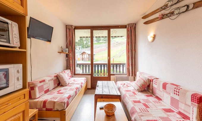 Les Esserts Apartment | Apartment in Morillon near Ski Resort