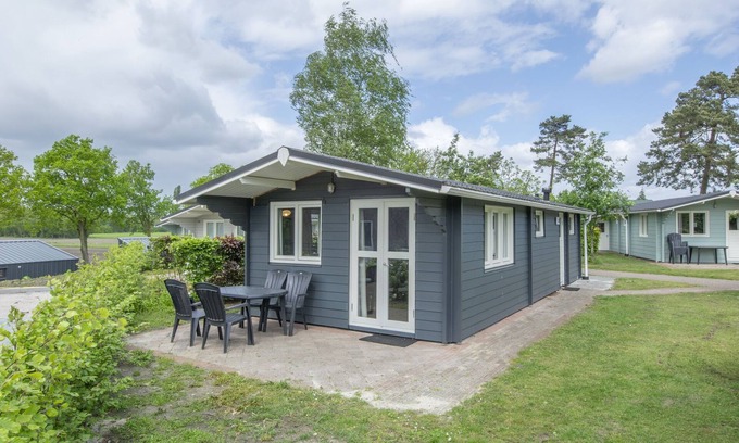 Arcen Ski Chalet | Apartment in Netherlands near Nature Trails