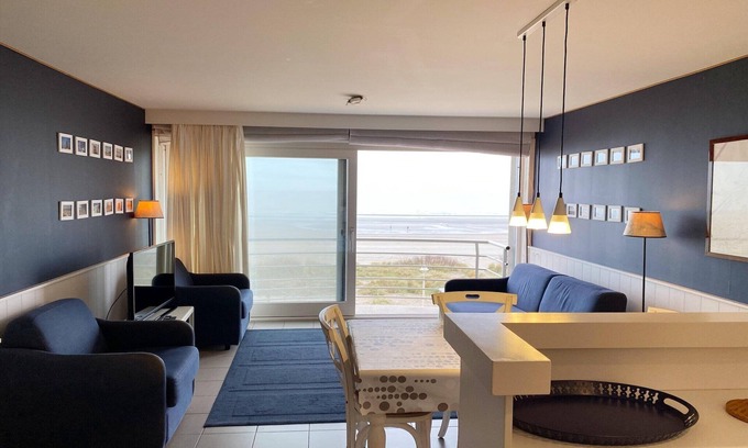 Nieuwpoort-aan-Zee Apartment | Apartment in Nieuwpoort near Sandy Beaches