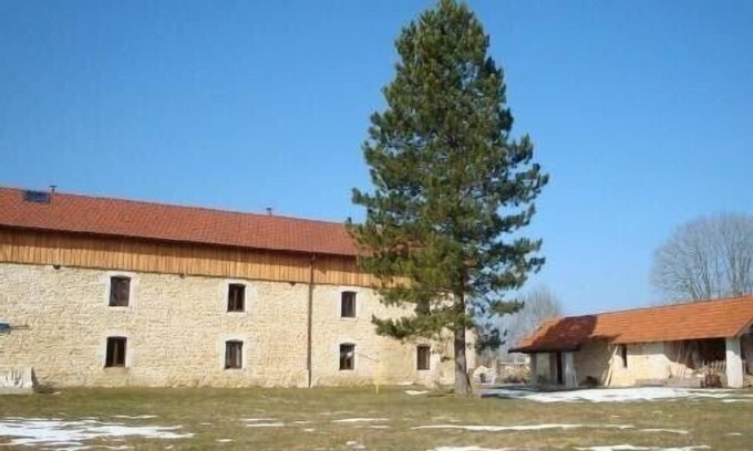 Mignovillard Apartment | Apartment in old farmhouse from 1800 completely renovated
