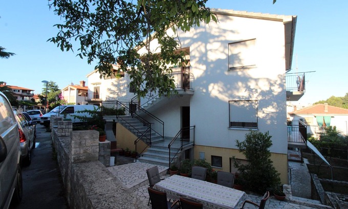Vintijan Apartment | Apartment in Pula,three sleeping rooms,near the beach and the down,family-friendly