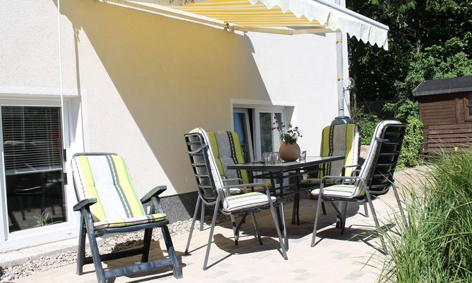 Carinerland Apartment | Apartment in Ravensberg with BBQ, Terrace, Fenced