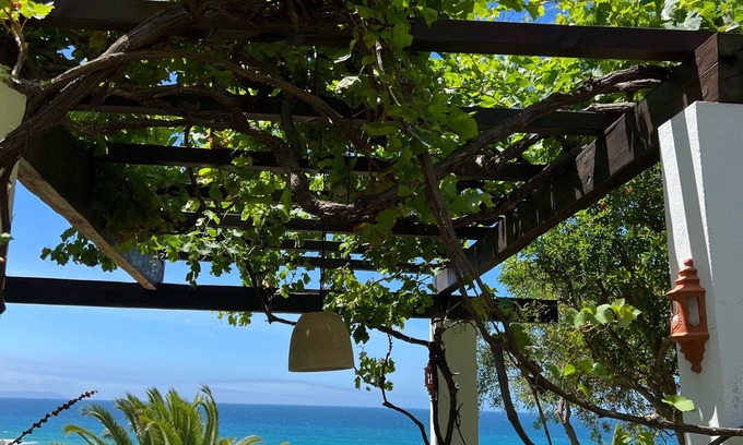 Atlanterra Apartment | Apartment in Romantic Beachvilla