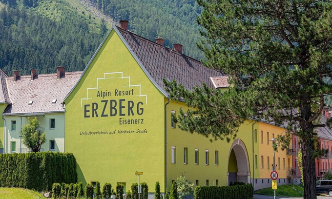 Eisenerz Apartment | Apartment in Styria with bubble bath