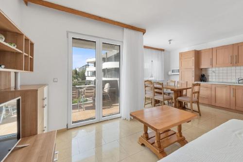 Sukosan Apartment | Apartment in Sukošan with Seaview, Terrace, Air condition, WIFI (3495-4)