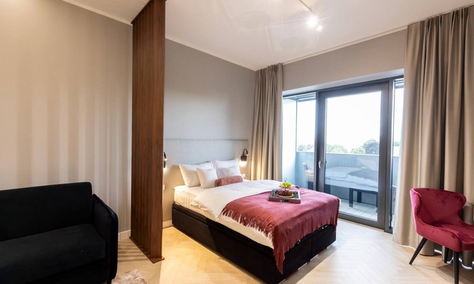 West Pomeranian Voivodeship Apartment | Apartment in Szczecin with Pool and Jacuzzi