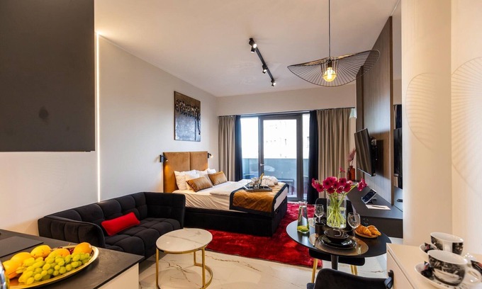 West Pomeranian Voivodeship House | Apartment in Szczecin with Pool and Terrace