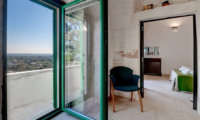 Old Town Cisternino Apartment | Apartment in the center with breathtaking views of the Valle D'itria