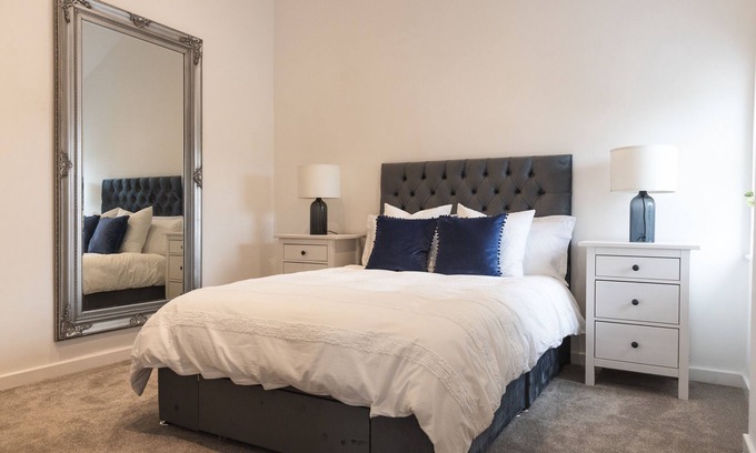 Trowbridge Apartment | Apartment in the Countryside with Hot Tub