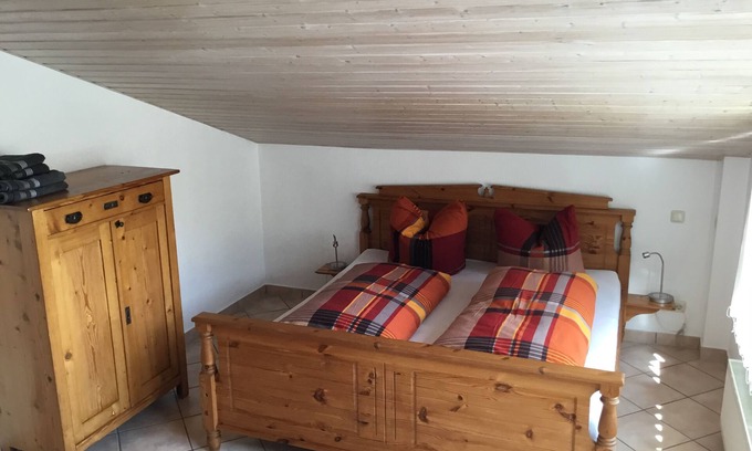 Mainz-Bingen Apartment | Apartment in the gold air (3) with 2 beds. u. 2 shower rooms in Gau-Algesheim