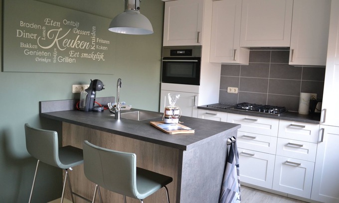 Oostkapelle Apartment | Apartment in the middle of the center of Oostkapelle an apartment with charm