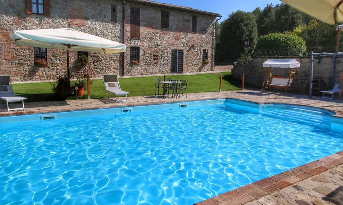 Todi Apartment | Apartment in Todi with Pool and Garden