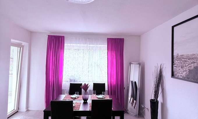 Hassels Apartment | Apartment in top location D-Benrath! Near Messe DUS/Cologne with WiFi and SmartTV✨