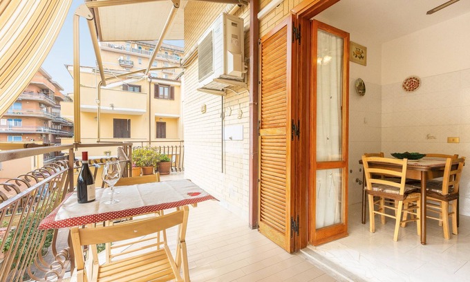 Ladispoli Apartment | Apartment in Via Genova in Ladispoli a few steps from the sea and train station