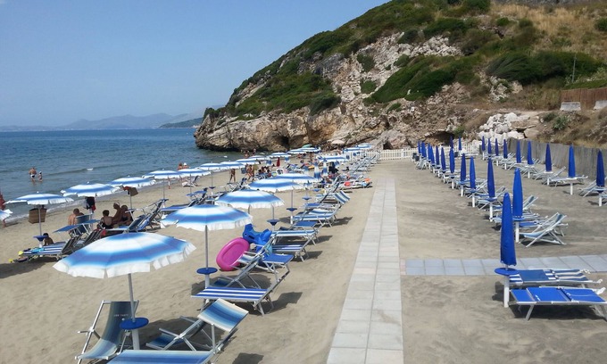 Minturno Apartment | Apartment in Villa VALENTINI, Seafront, Gulf of Gaeta parking included
