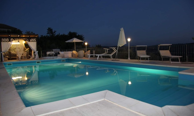 Case Alte Apartment | APARTMENT IN VILLA WITH POOL IN THE SALT, HEATED, SPECTACULAR VIEW !