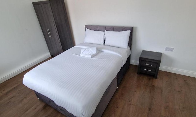 Wakefield House | APARTMENT IN WAKEFIELD CITY CENTRE